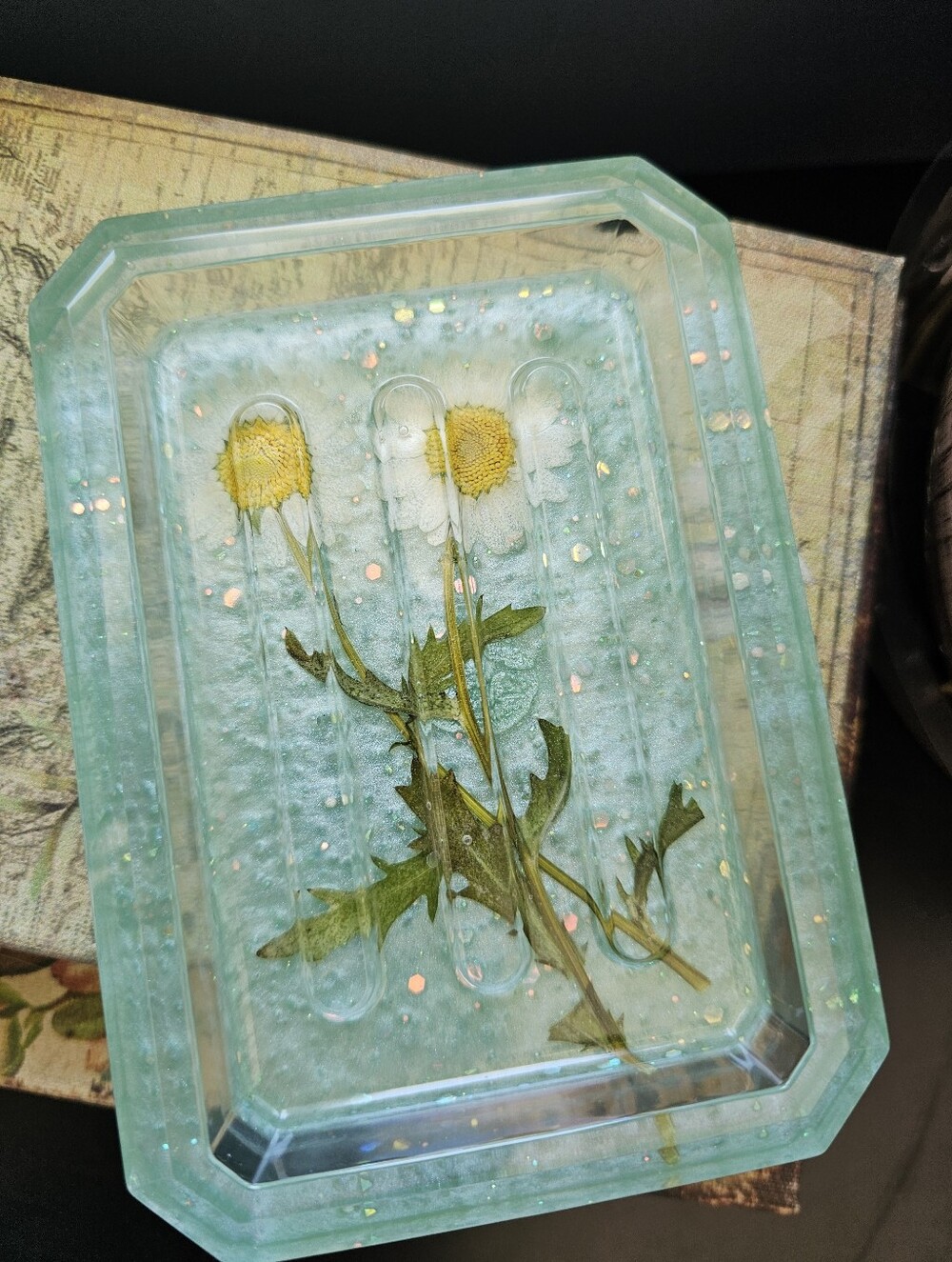 NEW Handmade Resin Flower & Glitter Soap Tray, Seafoam Green